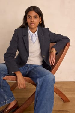 BASILE sleeveless jumper in 100% wool;${refinementColor}