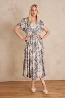 Robe CAMILLE;${refinementColor}