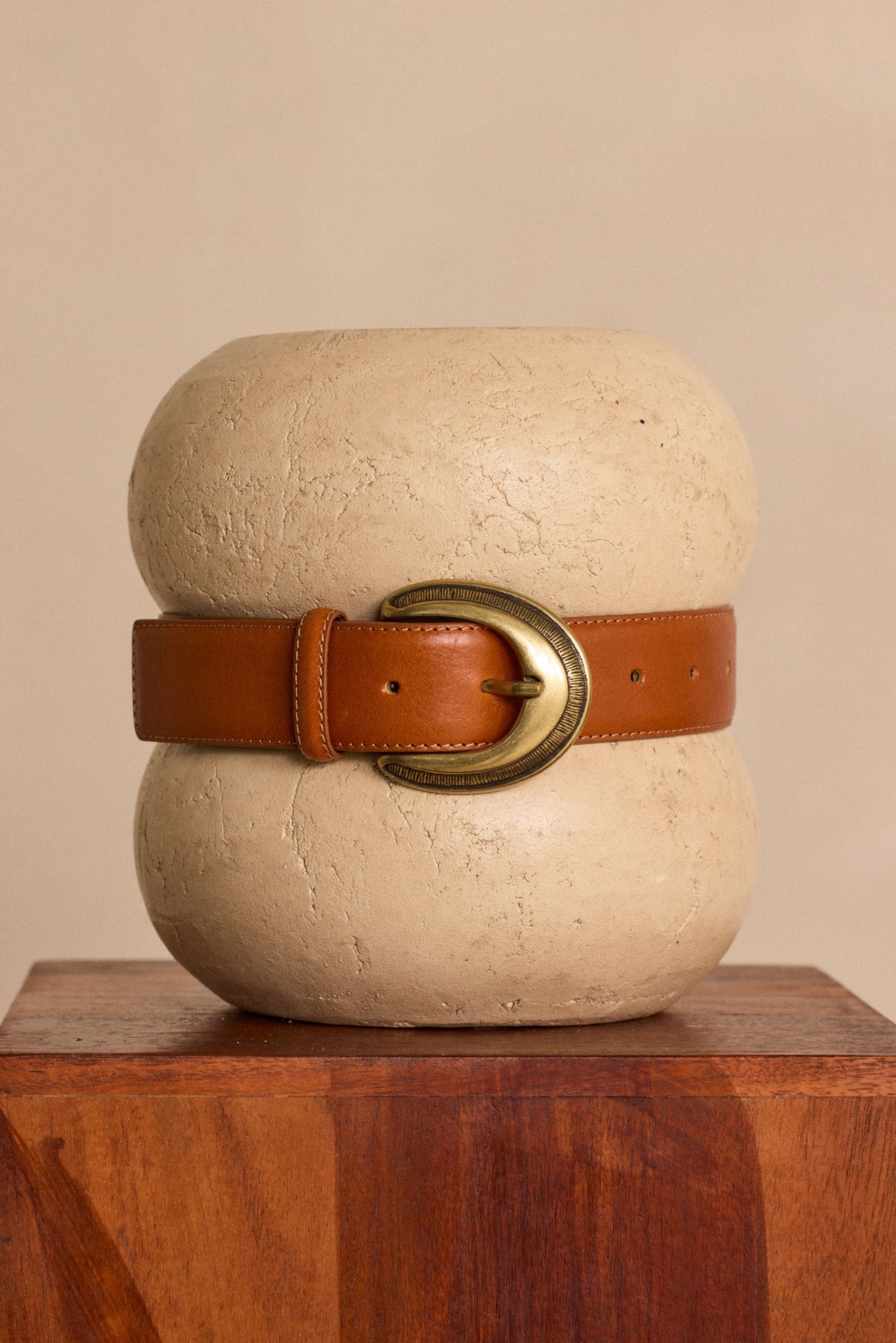 Belts: red belts, leather belts, large belts - Maison 123