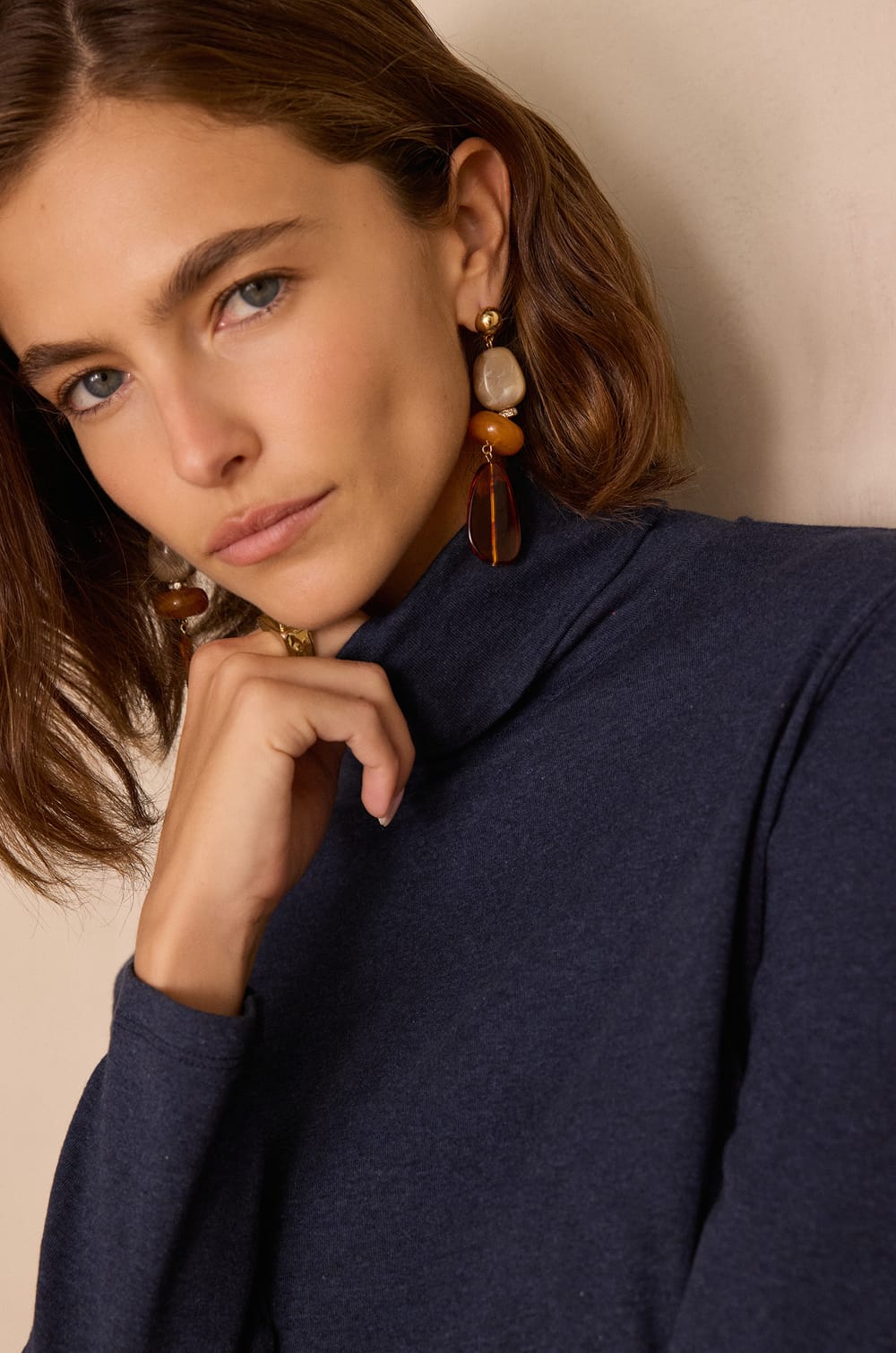 FERGUIE turtleneck T-shirt;${refinementColor}