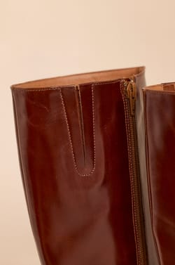 Leather heeled boots VICTORIA;${refinementColor}