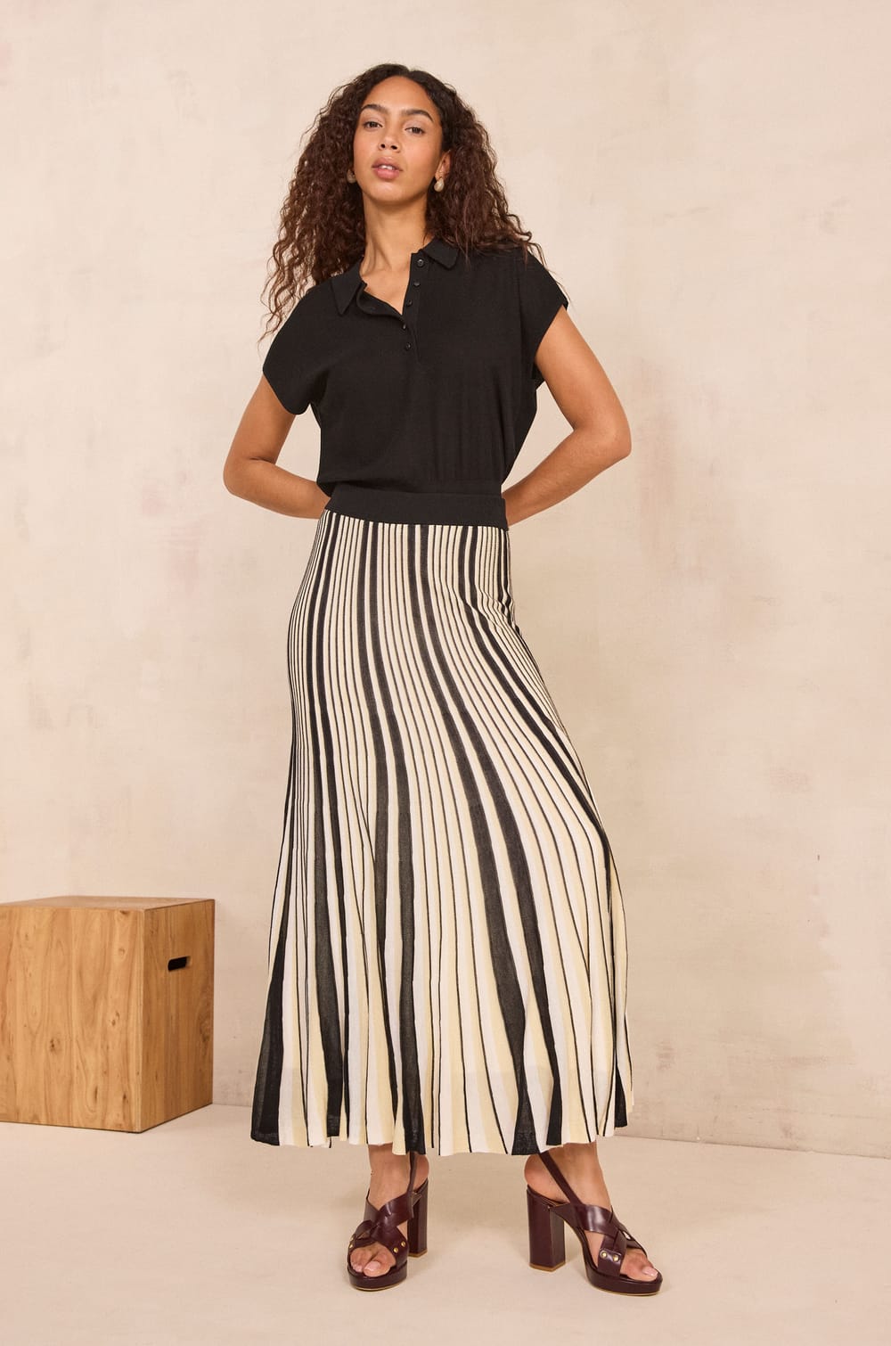 OZIRIS Pleated Mesh Skirt;${refinementColor}