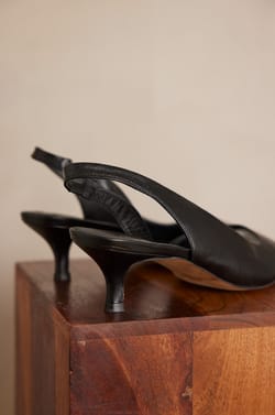 VADIM leather court shoe;${refinementColor}
