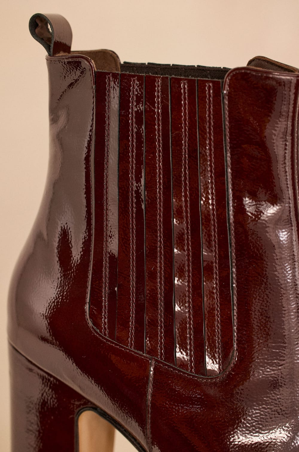 Patent leather heeled boots OTTO;${refinementColor}