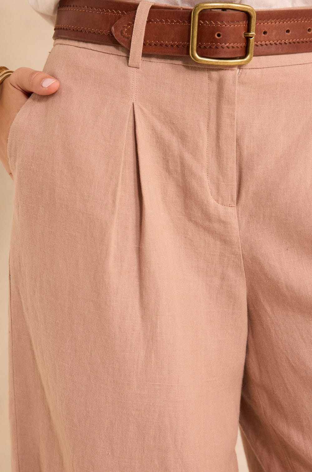 TINO loose linen trousers;${refinementColor}
