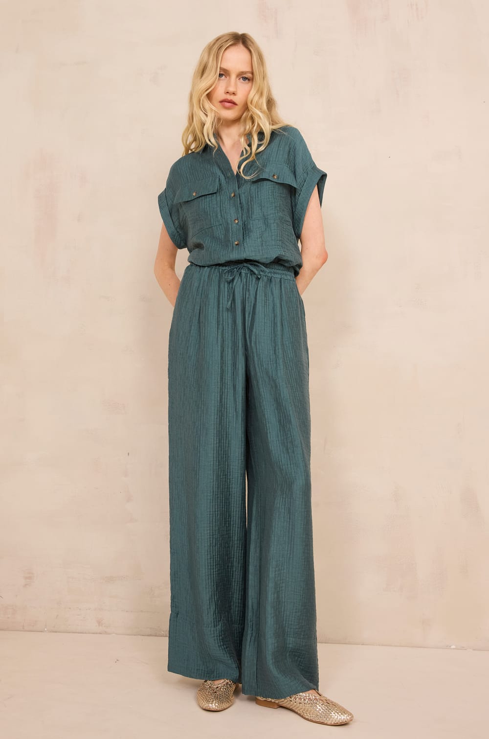 Loose and wide trousers PRINCE;${refinementColor}
