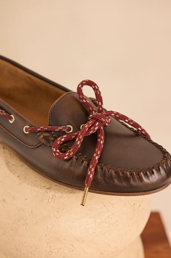 Leather loafers SUE;${refinementColor}