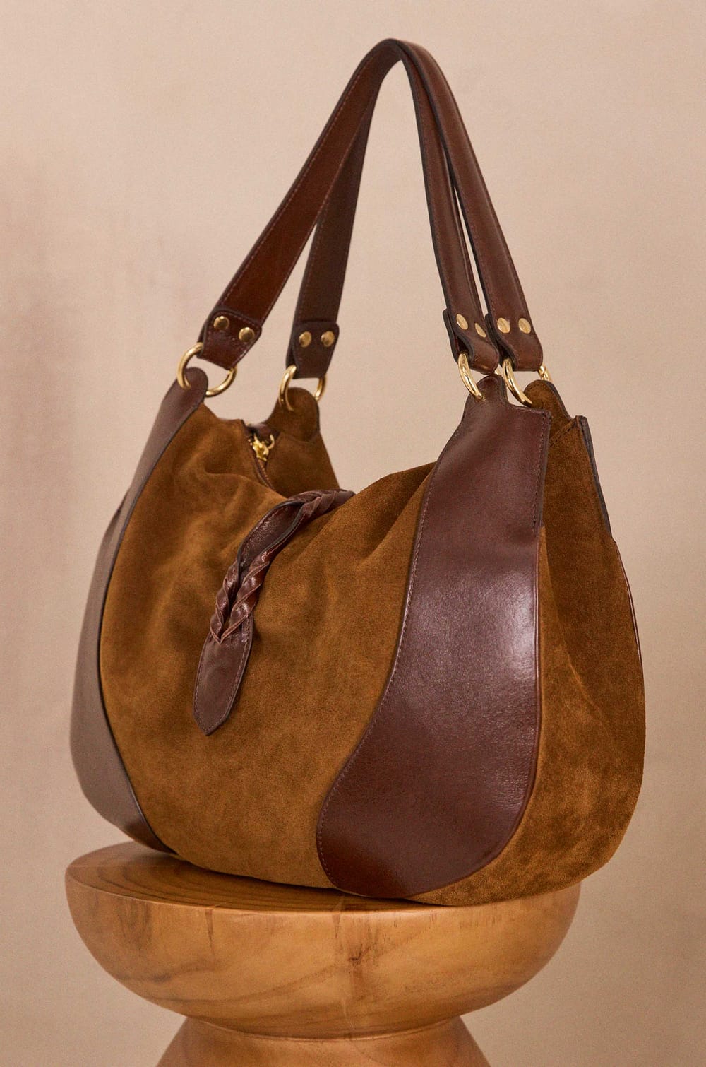 VICTOR leather tote bag;${refinementColor}