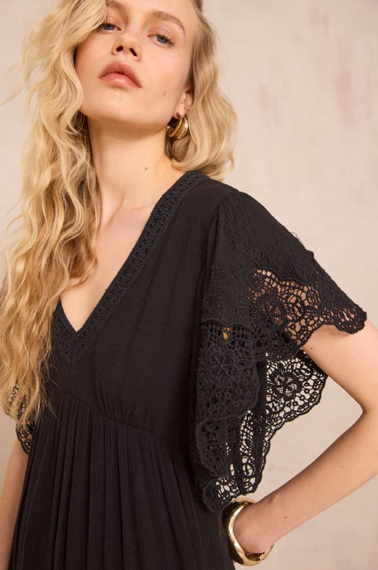 Briana lace flowy dress;${refinementColor}