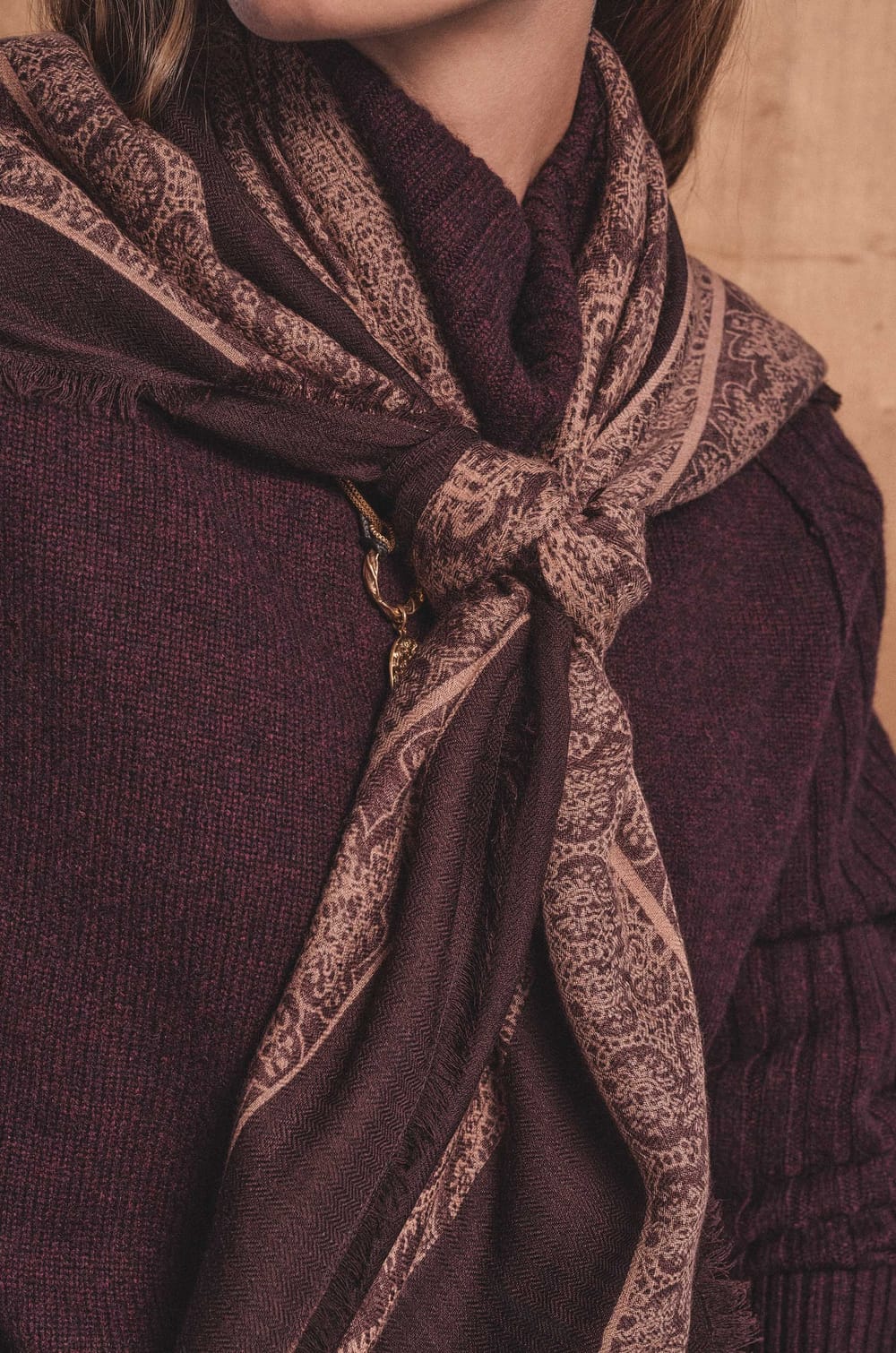 Édition Octobre Rose - Foulard TAMINE en 100% laine;${refinementColor}