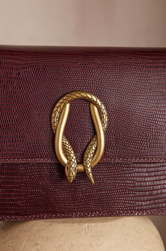 LEON leather shoulder bag;${refinementColor}