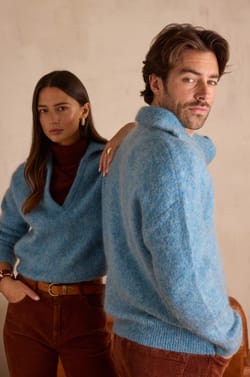 FLANEUR unisex V-neck jumper in mohair and wool;${refinementColor}