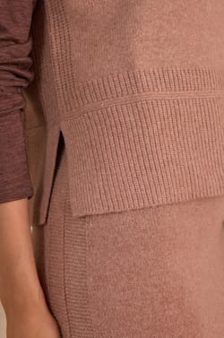 BARCLAY sleeveless jumper in wool;${refinementColor}