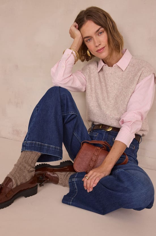 PAWEL sleeveless sweater;${refinementColor}