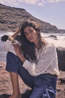 Long sleeve embroidered blouse CAMOMILLE;${refinementColor}
