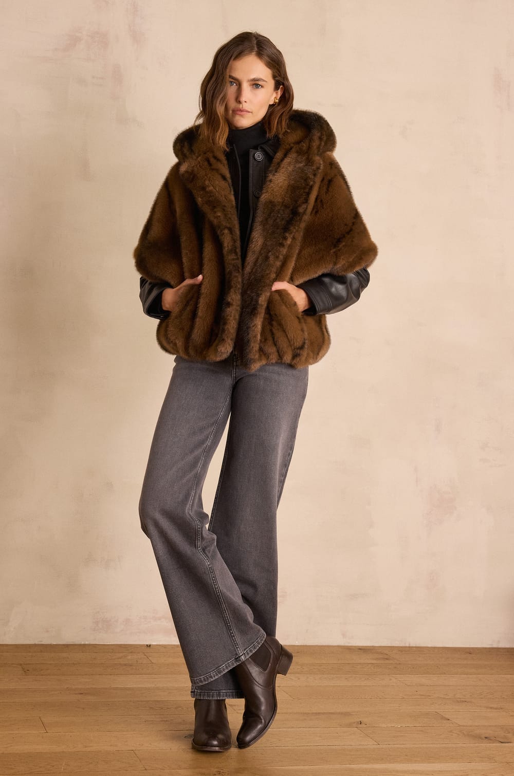 DAYANA Cape Coat;${refinementColor}