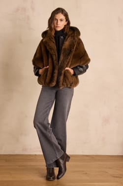 DAYANA Cape Coat;${refinementColor}