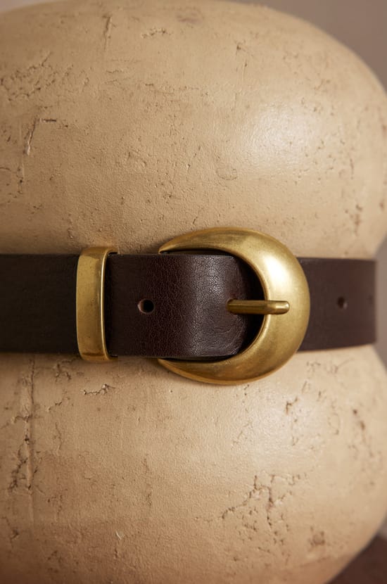 NOE leather belt;${refinementColor}