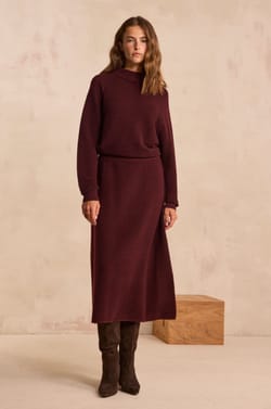 Burgundy dancing skirt in mixed wool VERA;${refinementColor}