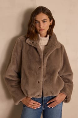 Fluffy DELICE coat;${refinementColor}