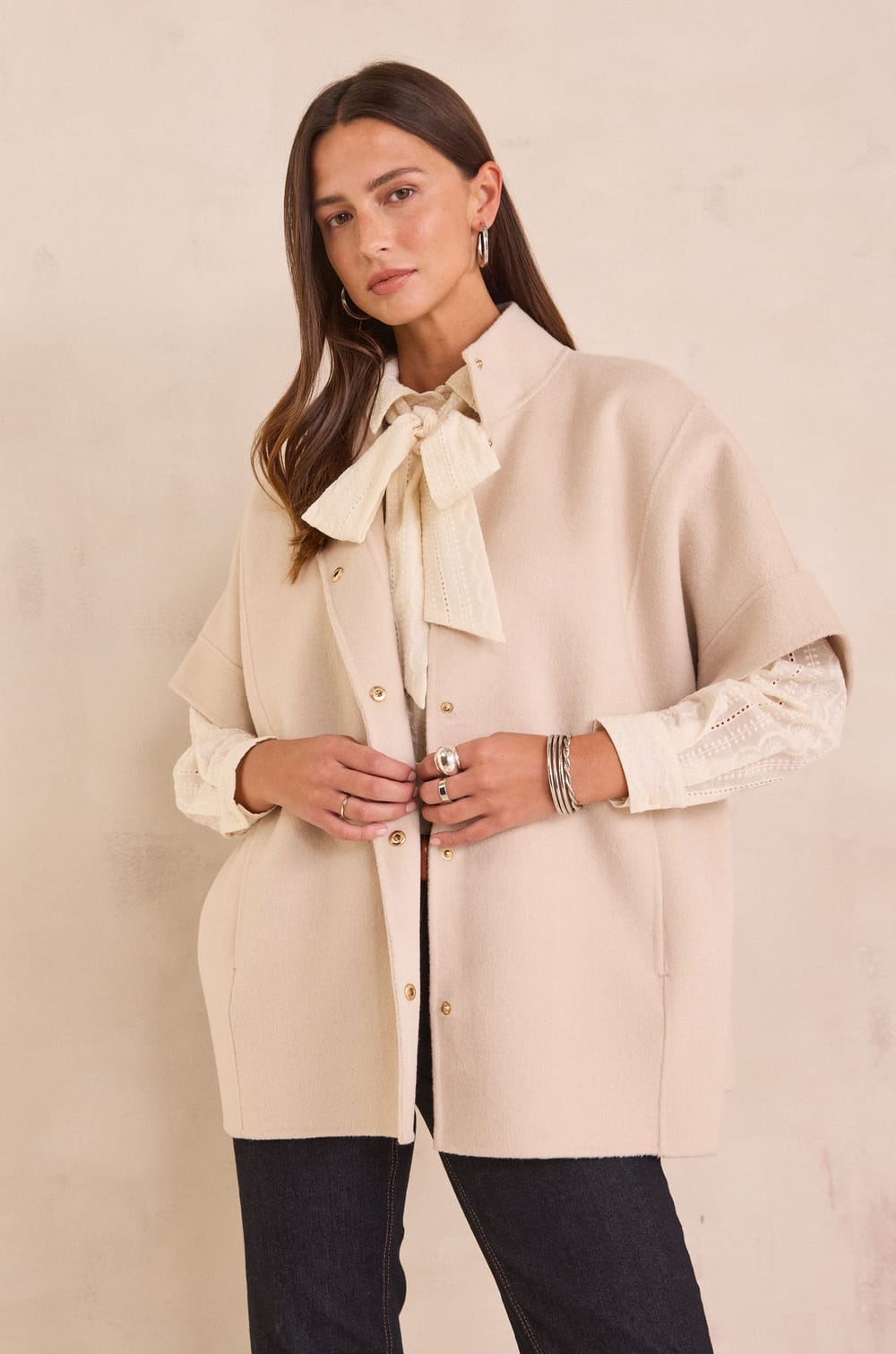 FORTUNE wool cape;${refinementColor}