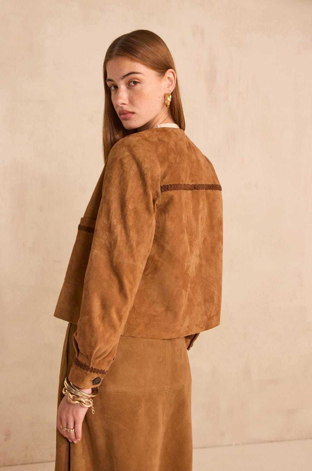 Veste &agrave; manches longues en su&egrave;de BETTY;${refinementColor}