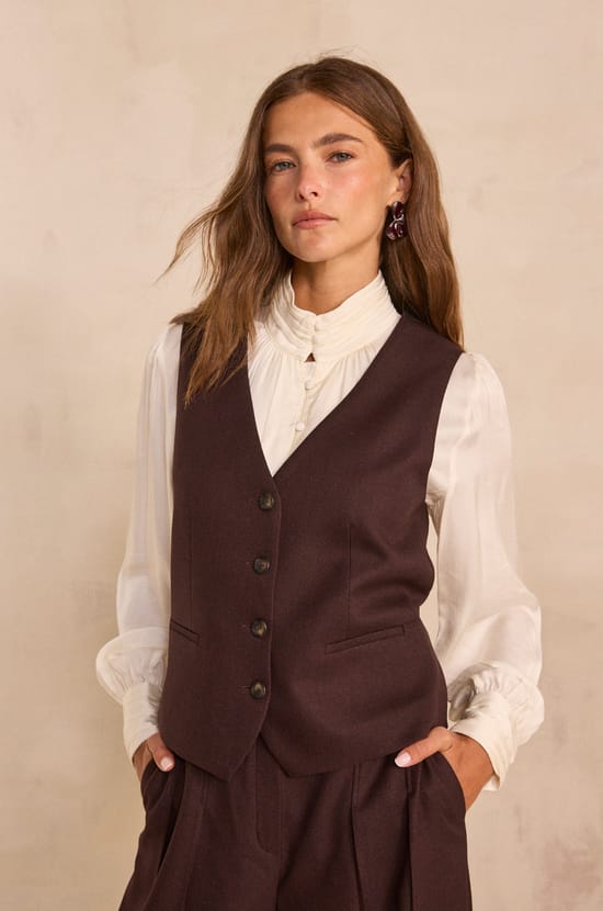 Buttoned sleeveless vest ABEL;${refinementColor}