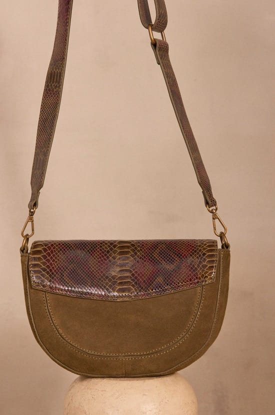 LEON leather banana;${refinementColor}