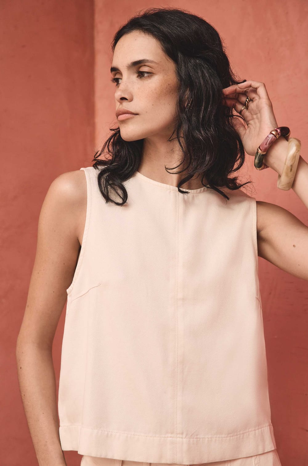 Sleeveless top Denver;${refinementColor}