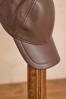 HELGA leather cap;${refinementColor}