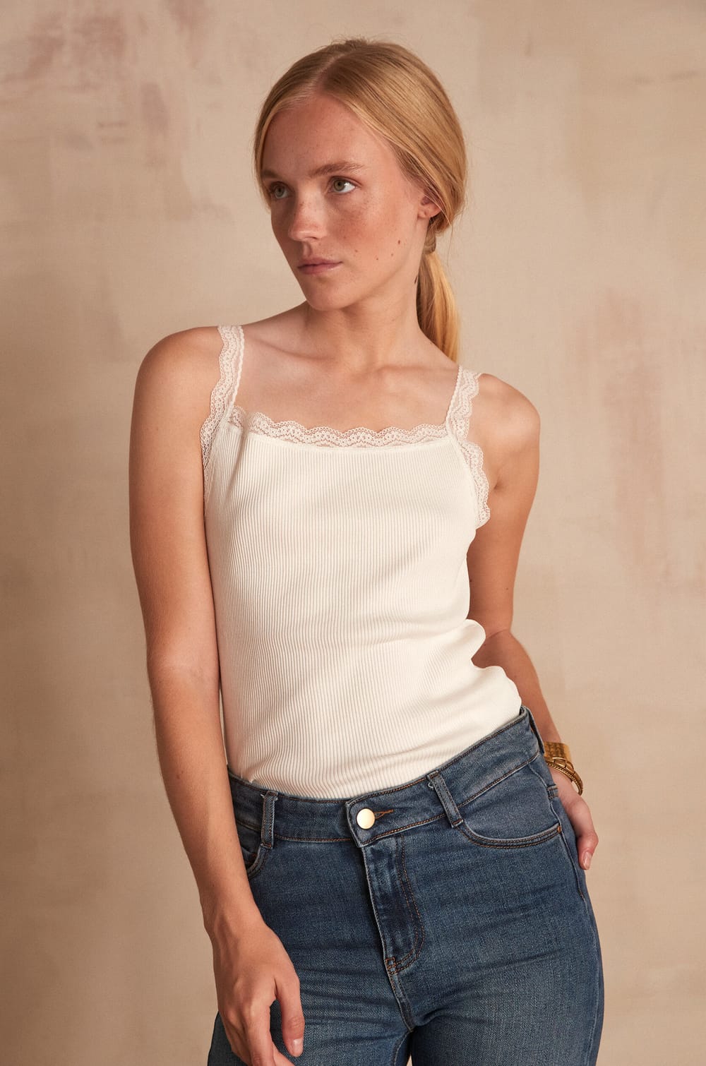 PERRY vest top;${refinementColor}