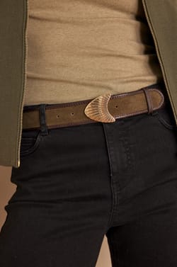 LILY bootcut jeans in cotton;${refinementColor}