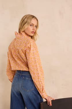 Printed floral long sleeve blouse in soft cotton;${refinementColor}
