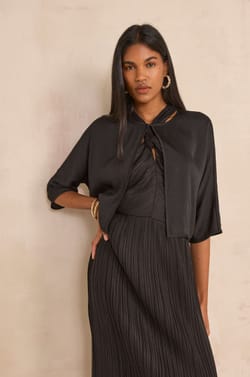 Flowy blouse with 3/4 sleeves DINO;${refinementColor}