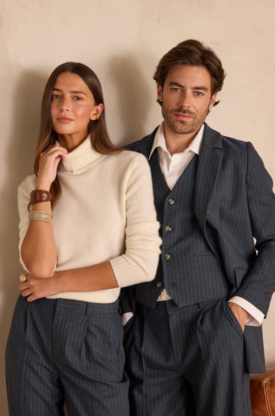 Unisex SWAN(N) turtleneck jumper in 100% cashmere - 4 ply;${refinementColor}