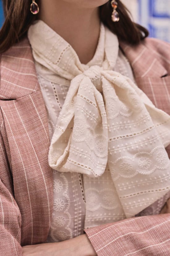 Blouse with pussy bow collar in cotton COLETTE;${refinementColor}