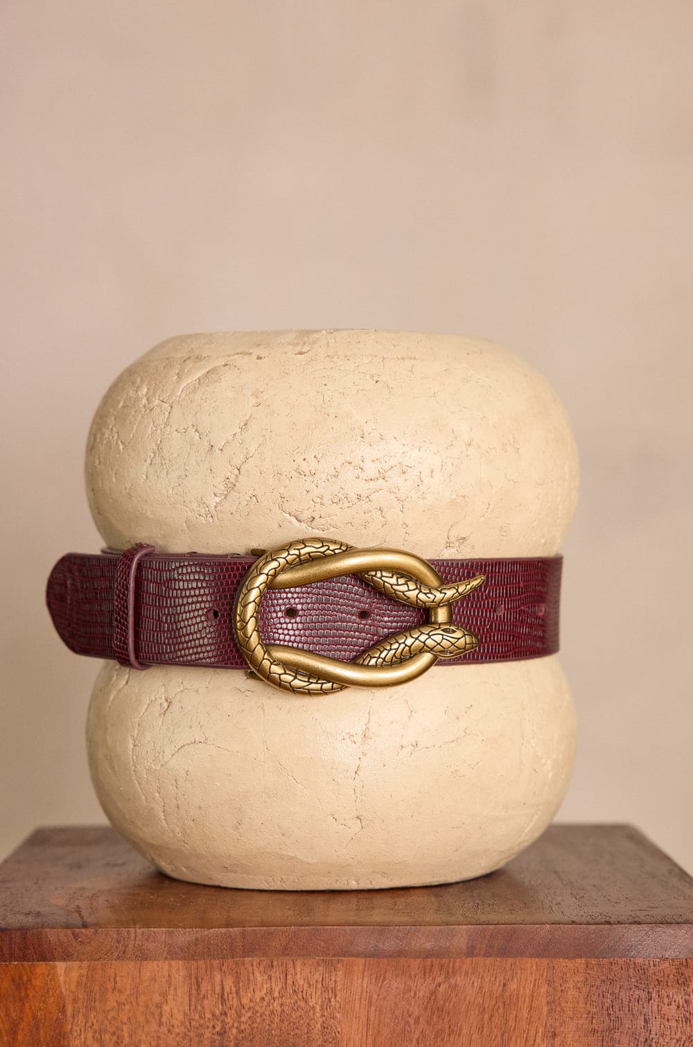 Cinturón LEON de cuero;${refinementColor}