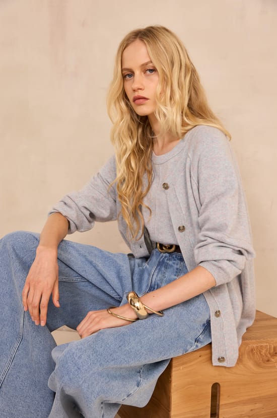 BILLY long-sleeve cashmere vest;${refinementColor}