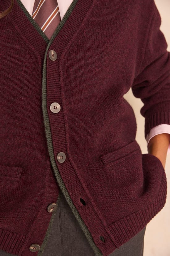 Lovely long-sleeve dense knit vest;${refinementColor}