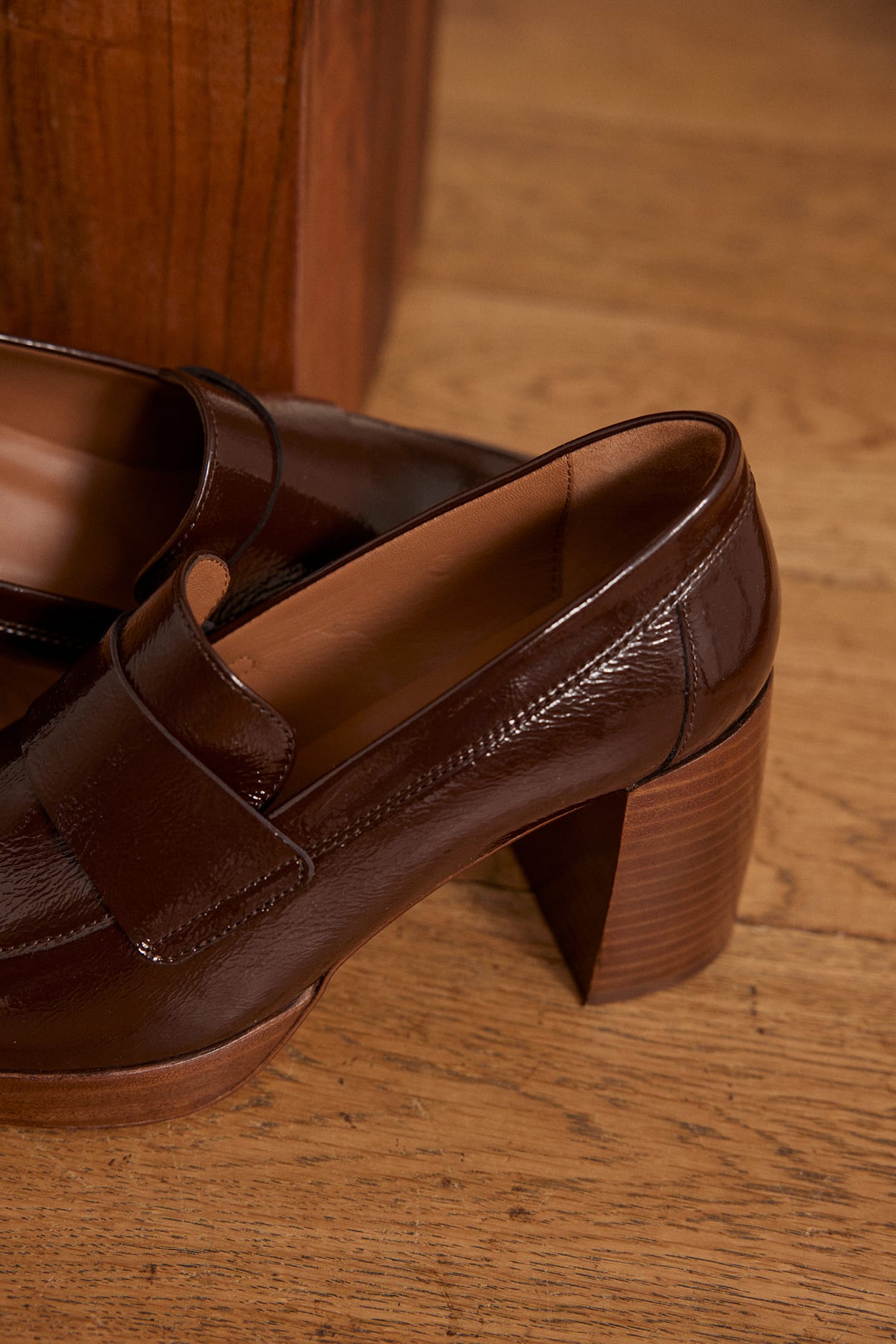 VIOLETTE leather heels;${refinementColor}