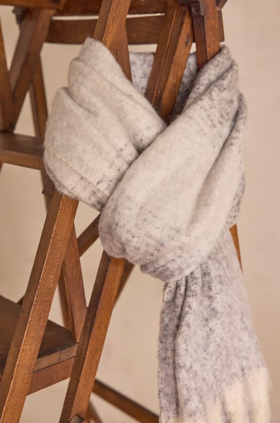 TYLER Scarf;${refinementColor}