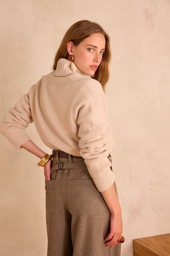 V-Ausschnitt-Pullover BALTHAZAR aus Wolle;${refinementColor}