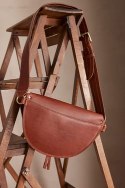 Sac banane LUCIEN en cuir;${refinementColor}