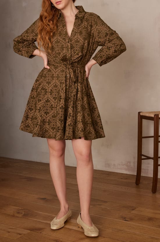 Robe LISE brod&eacute;e en coton;${refinementColor}