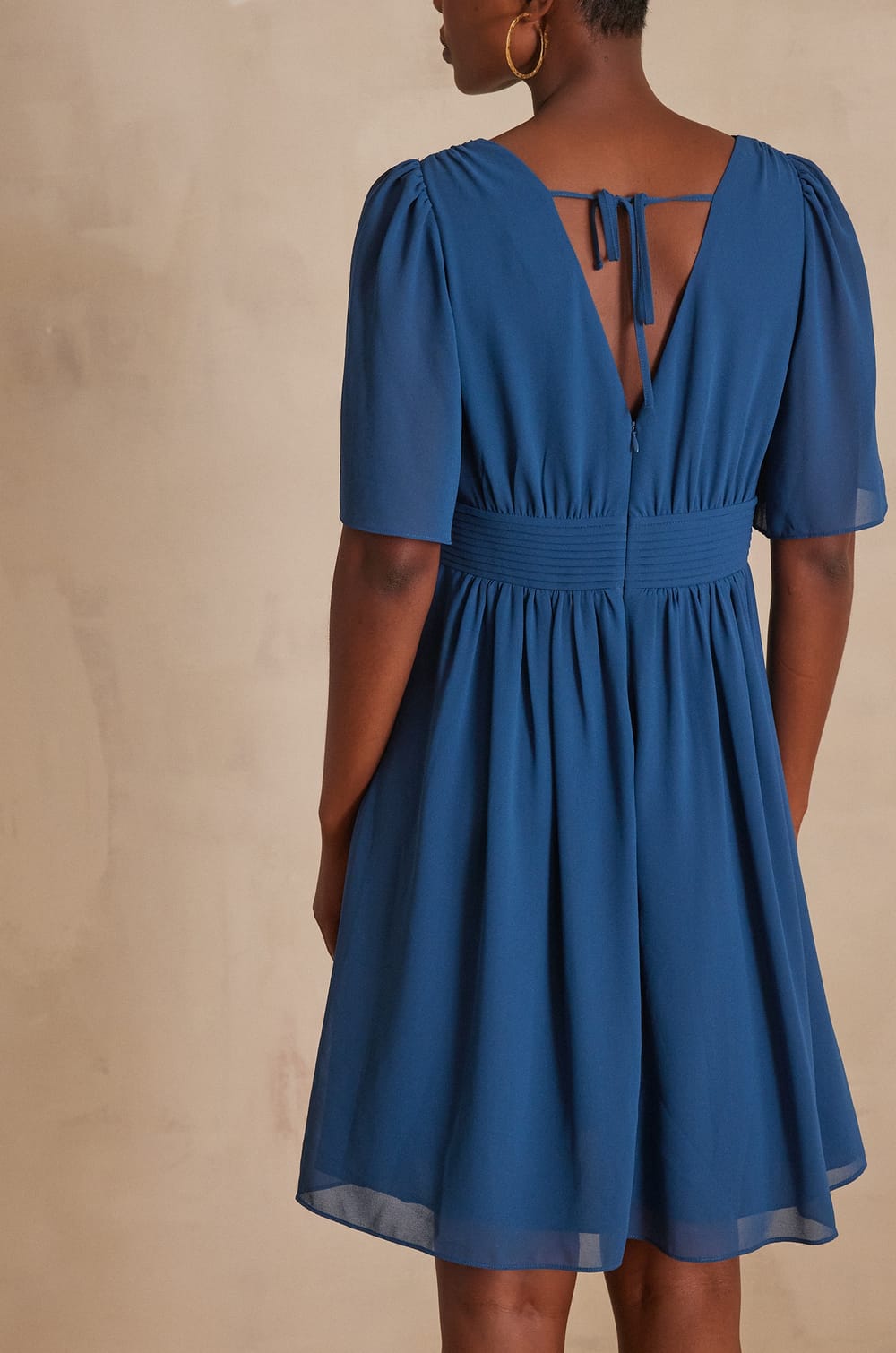 Robe NOURA;${refinementColor}