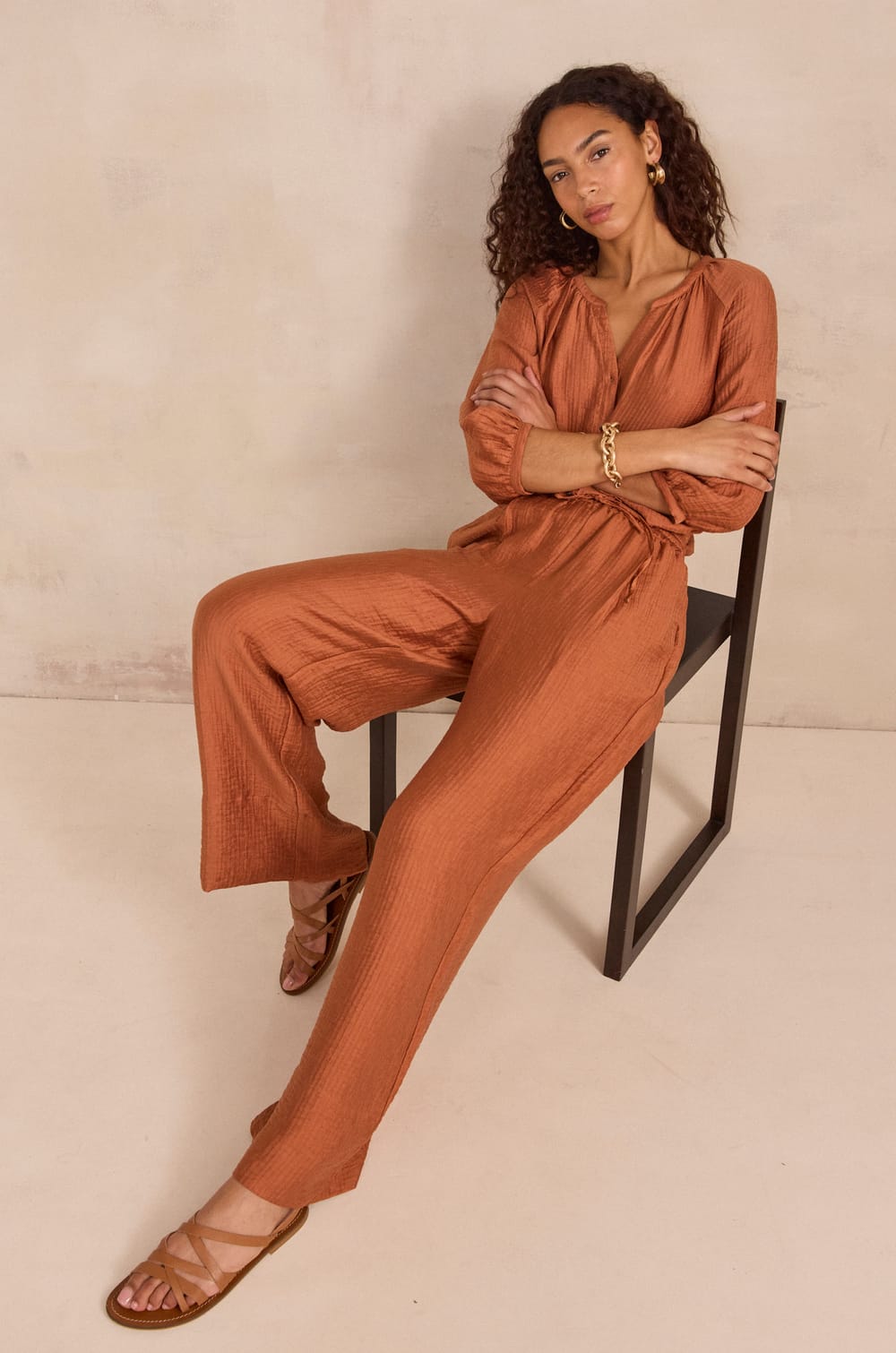 Fluid blouse with 3/4 sleeves DRAYA;${refinementColor}