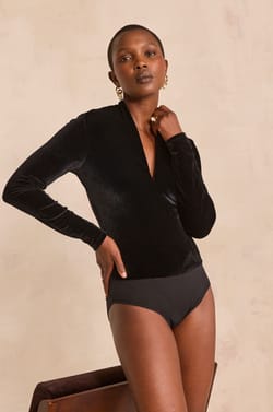 Body col V in velvet TANY;${refinementColor}