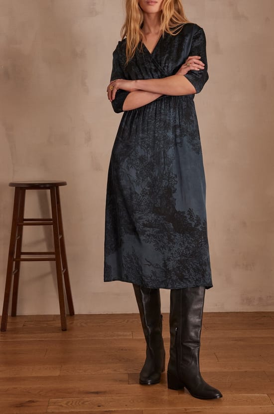 Robe LORINE;${refinementColor}