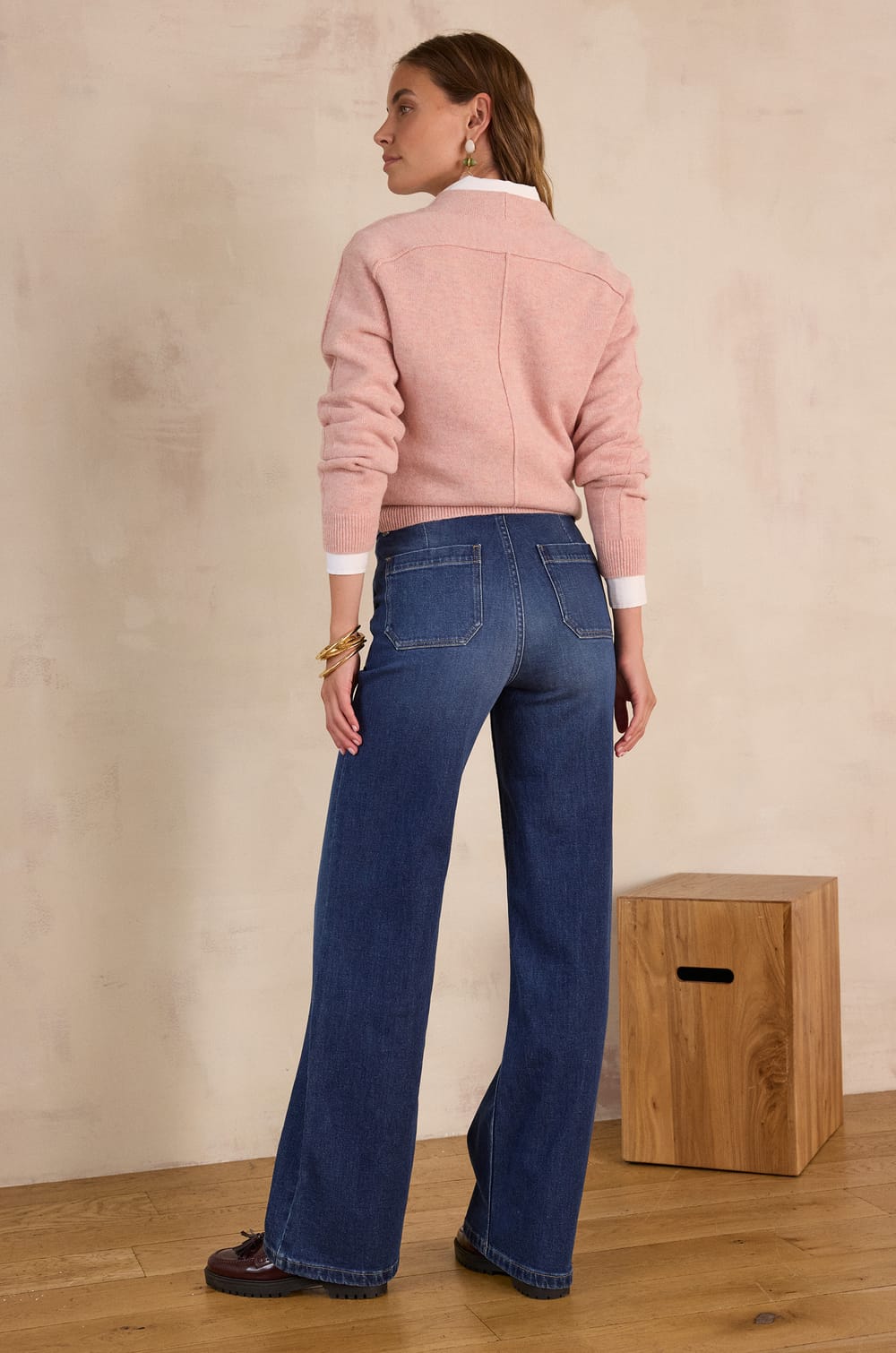ALESS wide-leg jeans in denim;${refinementColor}