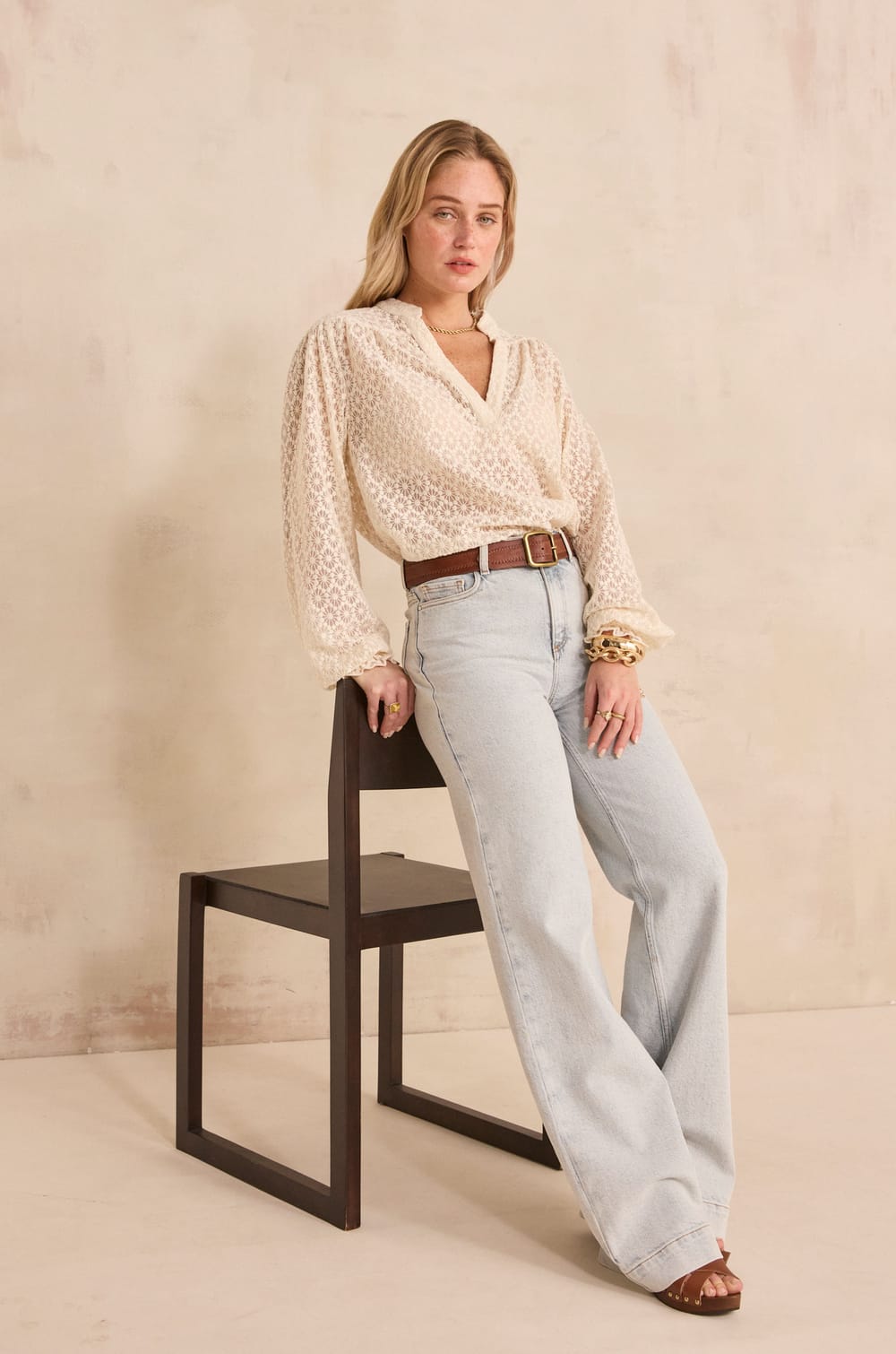 Embroidered cotton V-neck blouse DANIELA;${refinementColor}